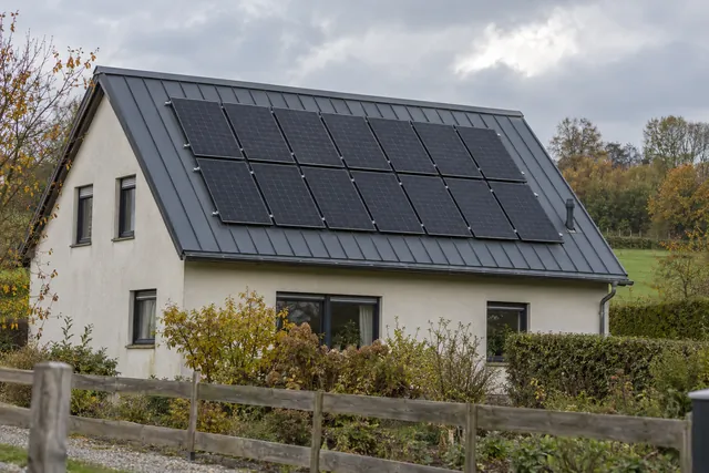 PV-Anlage mit Stehfalz-Klemmen
